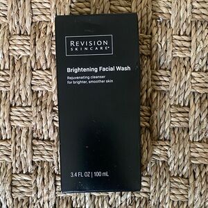 Revision Skincare Brightening Facial Wash - Black 3.4oz